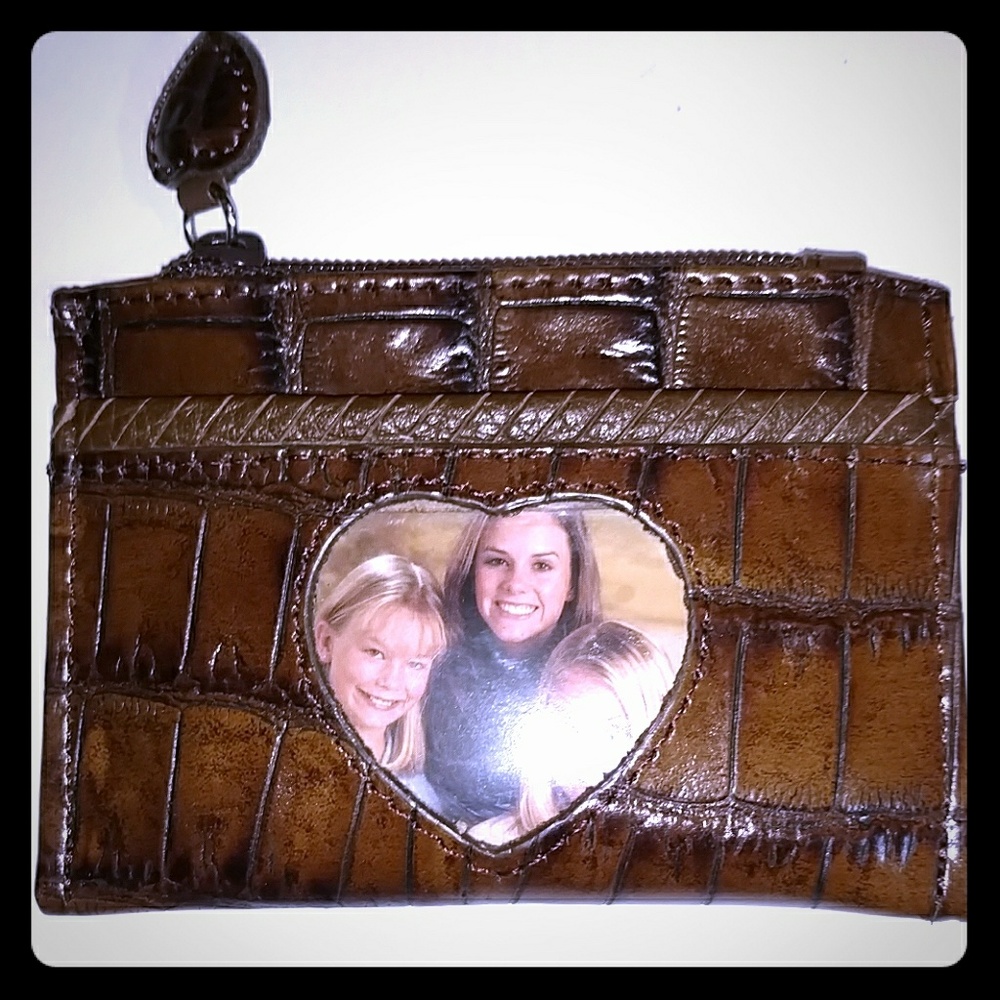 BRIGHTON WOMEN'S CROCODILE COIN PURSE